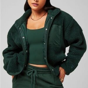 Fabletics Viral Tahoe Teddy Sherpa Fleece Zip Up Jacket Everpine Dark Green